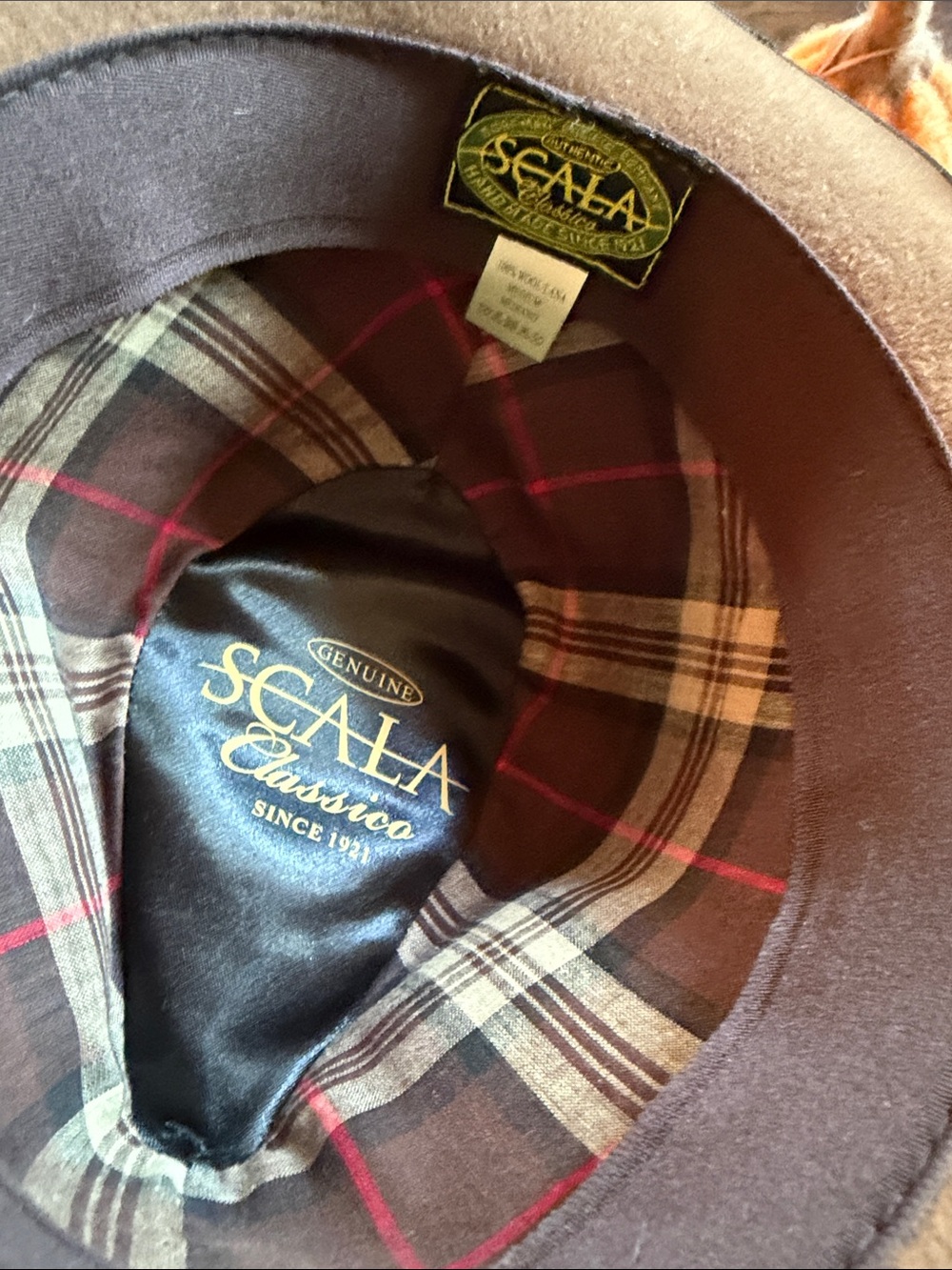 GENUINE SCALA Classico ~ Handmade SINCE 1921 ~ 100% WOOL ~ MEDIUM